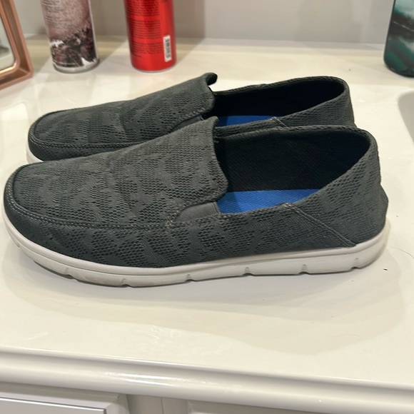 Men’s size 10 Huk fishing shoes like new - Picture 1 of 2